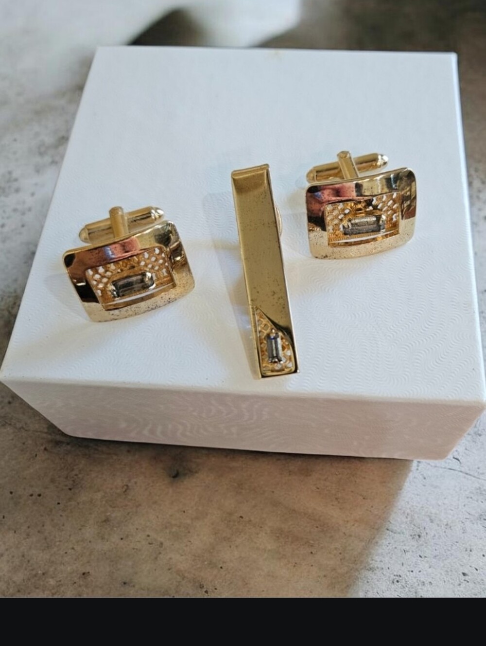 Shields Smokey Quartz Gold Tone‎ Vintage Cufflinks And Tie Tack